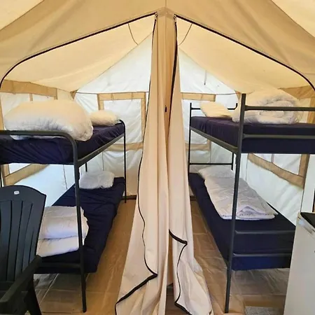 펜션 Tent With Modern Amenities