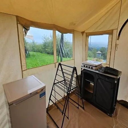 Tent With Modern Amenities *